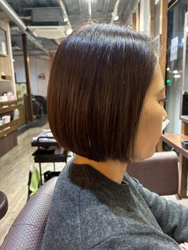 ビーチェ 小岩(Bice) 艶感が大人の魅力引き立てる◎ストレートボブ