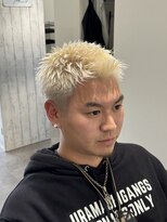 ホワイト(WHITE)&nbsp;ハイトーンスキンフェード