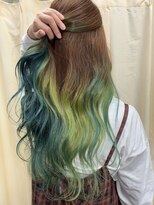 ルナ 湘南深沢店(LUNA)&nbsp;毛先のダブルカラー【緑・黄緑】