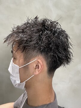 リンダテーラ(Linda tela) 【札幌　メンズカット/メンズパーマ(ツイストスパイラル)】