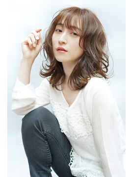 レスピア 銀座中央通り店(Respia) クリアベージュで春らしく【銀座】