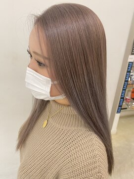 マカロンコワフュールドウシワカマル(macaron coiffure de ushiwakamaru) 暖色系ミルクティー