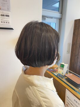 エクリ 麻布十番(equri) ハイライトたっぷりボブ/デザインカラー