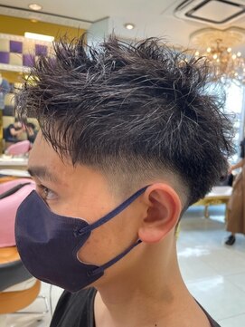 髪技空間アノン(anon) スパーキーショート
