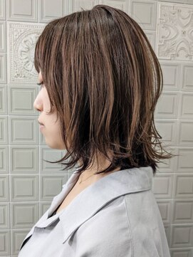 ヘンリエッタ 吉祥寺(Henrietta) ブリーチなしインナーカラー