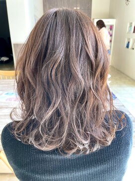 ムーンヘアー(moon hair) ミディアム