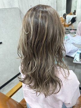 リッシュ(RISH) ベージュハイライト