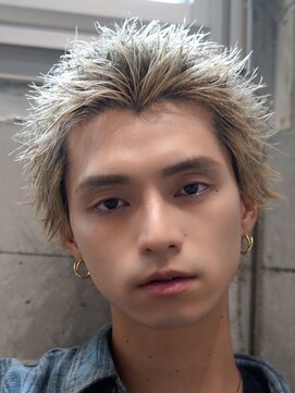 ライラ(Lyla) いなたいミクスチャースパイキーショート