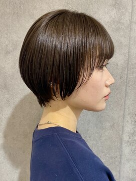 エアー 青山(AIR) えりあしまとまり丸みショートショートボブ