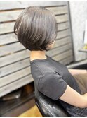 大人ショートボブ＆シルバーアッシュ
