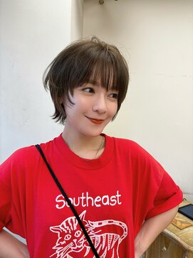 ジジ 代々木(Gigi) 代々木/ブリーチなし/ショートボブ/酸性ストレート/新宿/韓国