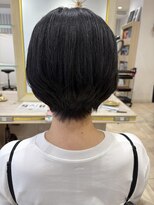 アッシュ 仙川店(Ash) 大人可愛い30代40代50代前下がりショートボブ丸みショートひし形