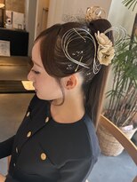 シークエストアンドシプラス(C/QUEST&C-plus)&nbsp;成人式　ヘアセット　ポニーテール　水引き　辻堂