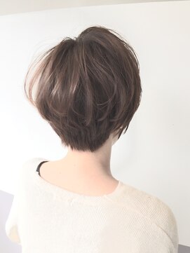 ラフィット(lafit) [lafit]大人可愛い小顔ボブ