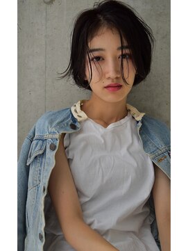 バロンフェム(baLon.fem) 【Stylist 本田愛】ニュアンス×ミニボブ