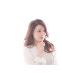 染めるたびに若々しい艶感に感動♪常識を覆す"ドクターカラー"で染める＆髪の修復を同時に叶えます!