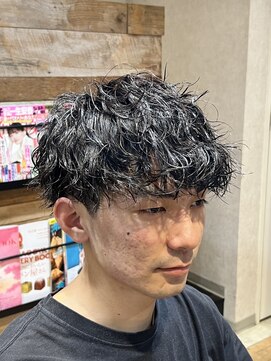 美容室 アクター 無造作前髪ツイストスパイラル