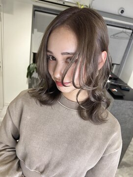 ロイオブジゼル(roi of GiseL) アッシュカラー　透明感カラー　外国人風カラー