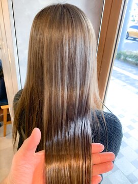 レオン(Re:ON) 透明感ハイライト×ロングヘア