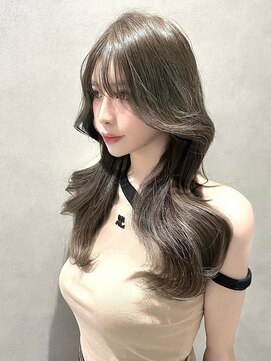 ニトバイアンキシム(nit by ahnkism) 韓国風レイヤーカット顔まわりくびれオルチャン堀江