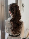 ゆるふわに動くポニーテールヘアアレンジ
