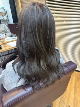 キャパ(CAPA) 透明感グレージュ×韓国風レイヤーカット(茅ヶ崎/20代/韓国ヘア)