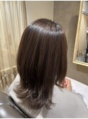 くびれミディアム、肌を綺麗に魅せる「透け感ベージュ・モカ」
