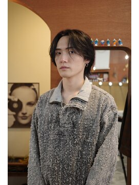 エディ(Edy) メンズセンターパートカルマヘア韓国ヘアニュアンスパーマ岡山