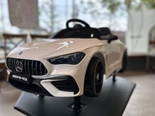 アンプヘアー 桂店(unpeu hair)の雰囲気(お子様も人気の車に乗ってカットできます!)