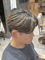 Men's salon Swell 成田店 Men'sパーマ/Men'sカット/眉毛【メンズサロン スウェル】&nbsp;センターパート×金メッシュ [#成田 #MEN'S #メンズパーマ]
