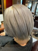エイム ヘア デザイン 町田店(eim hair design)&nbsp;丸みシルエット/シルバーアッシュ/メンズカット/ブリーチ/町田駅