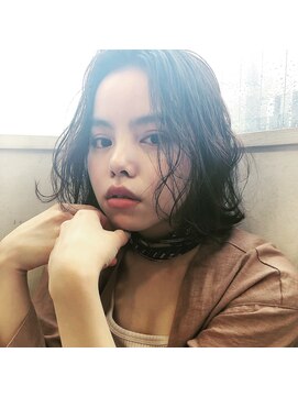 ランプ ヘアー(lamp hair) 前髪なしリラックスボブ