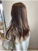 ベージュ