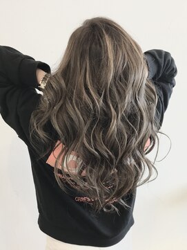 ヘアーメイク ヴェルダ(Hair make VERDA) ☆ハイライト・グレイジュ☆