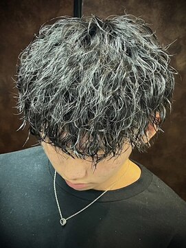 ヒロギンザバーバーショップ 神楽坂店(HIRO GINZA BARBER SHOP) ツイストスパイラルパーマ