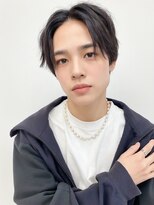 センターパートウルフカットツイストスパイラルパーマゆるめ黒髪