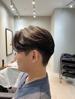 ステージ(STAGE)&nbsp;韓国メンズヘア　センターパート　ニュアンスパーマ