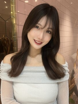 ルームバイシー 新宿(Loom. by Sea) レイヤーカット×ショコラアッシュ【新宿/韓国ヘア/小顔ヘア】