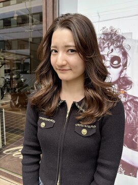 コレット ヘアー 大通(Colette hair) オリーブカラー/レイヤーカット/艶カラー