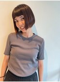 酸性ストレートで自然なストレート/切りっぱなしボブで大人ヘア