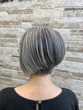 カペリ デ アーテ(Capelli di arte) ショートボブ