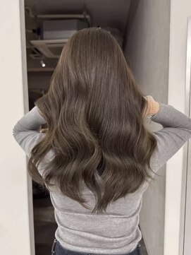 ヴィヴィー 福岡天神店(VIVIE) ワンカラーで出来る色素薄めカラー×縮毛矯正