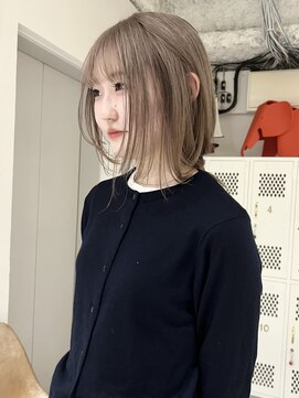 ラッドルーム(LAD ROOM.) レイヤーカット/顔周りレイヤー/ミルクティーベージュ