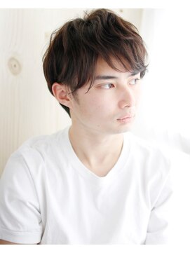 ココバイファニック(Coc. by funic) 無造作パーマ×眉カット 【関内】