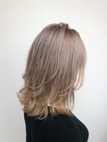 ティオル(Tioll) ブロンド