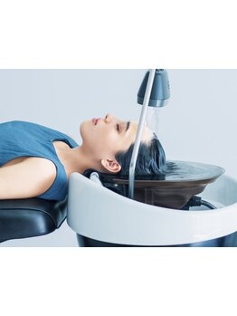 話題の《頭浸浴》導入サロン！炭酸バブルで頭皮の汚れを落とし土台から整え健康な美髪に◇癒しのひと時を。