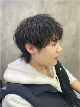 ソルバー(SOLVER) 【SOVER 南】ショートウルフ/波巻きツイストスパイラルパーマ