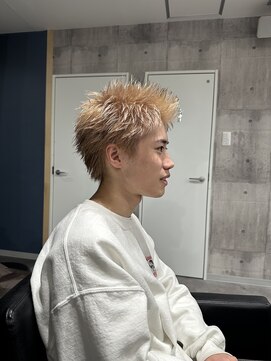 メンズアンダーバーホワイト 南海難波店(Men's _WHITE) スパイキーショート