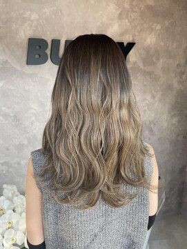 バディ(BUDDY) 外国人風カラー