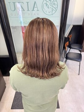 アイズ 本厚木(AIZU) 白髪ぼかしハイライト ベージュ